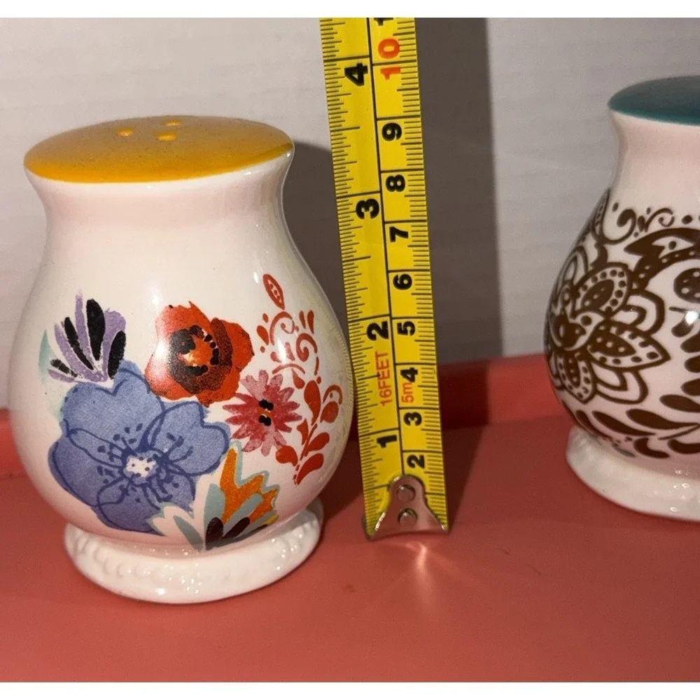 The Pioneer Woman Floral Flea Market Salt and Pepper Shaker Set Missing Stoppers
